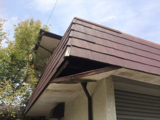 外れている軒天